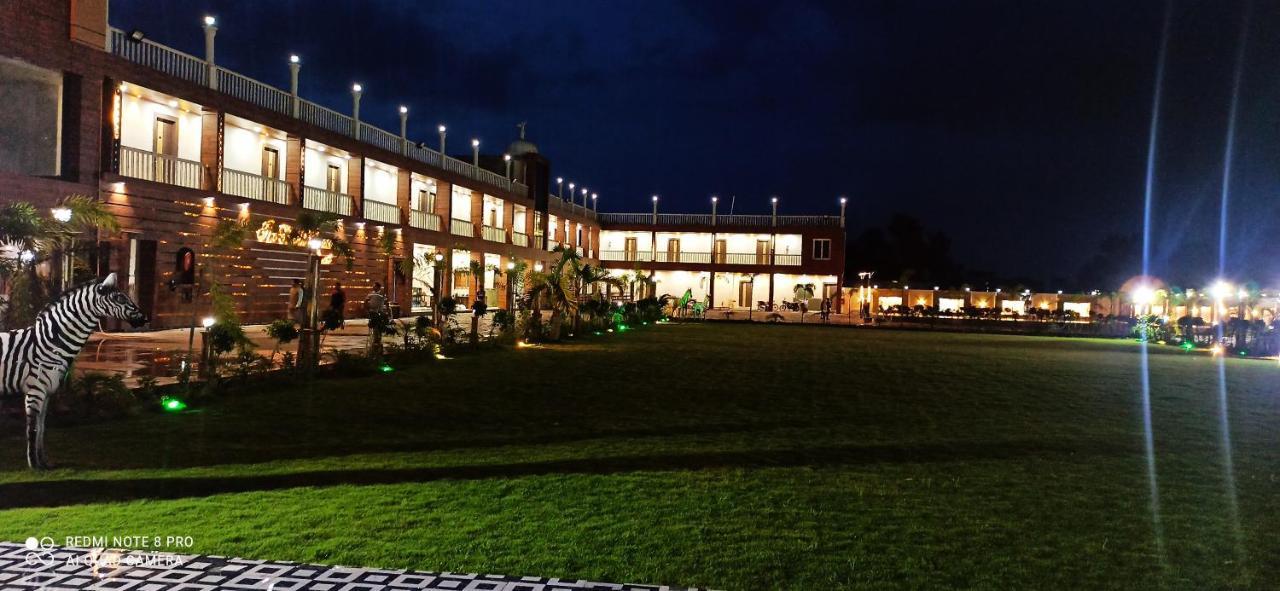 The Bodhi Palace Resort エクステリア 写真